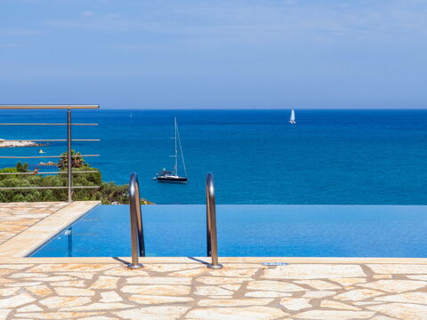 Beachfront Villa Seasun