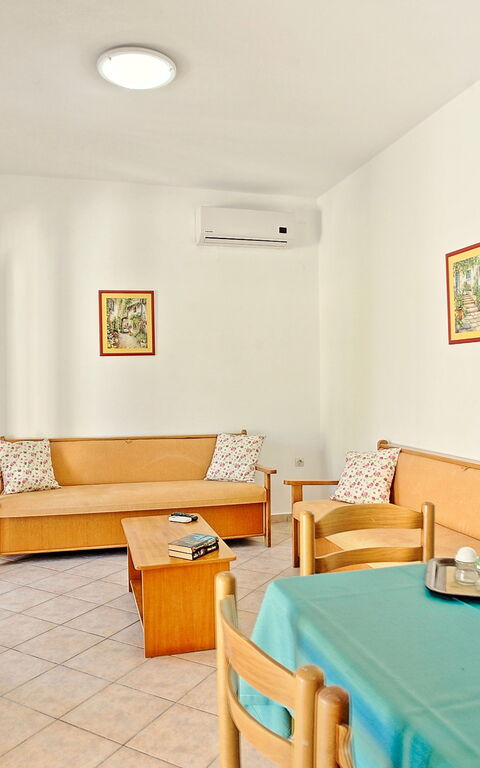 Beach Villa Nancy: Kök, Lunchrum