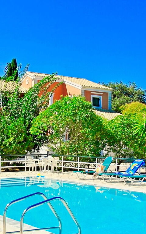 Beach Villa Nancy: slå samman, Trädgård