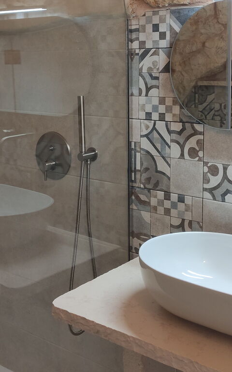 Trullo Santo Stefano: Badrum