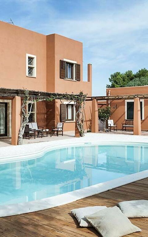 Villa Arangea: Exteriör, slå samman