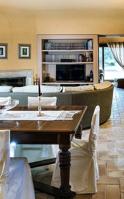 Villa Arangea: Kök, Lunchrum