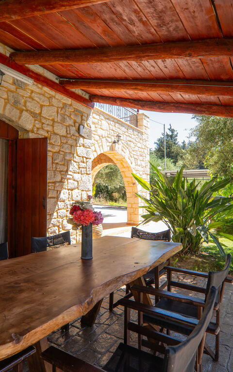 Villa Nipos: Balkong / terrass / uteplats, Utomhus