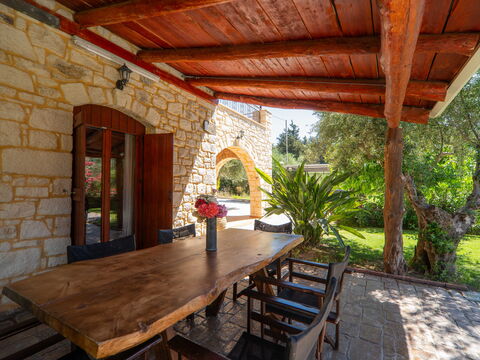 Villa Nipos
