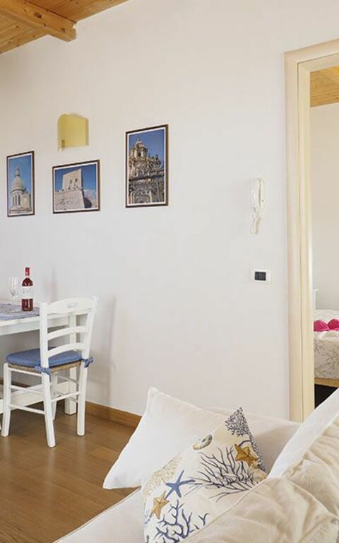 Villa Ariel: Lunchrum, Vardagsrum