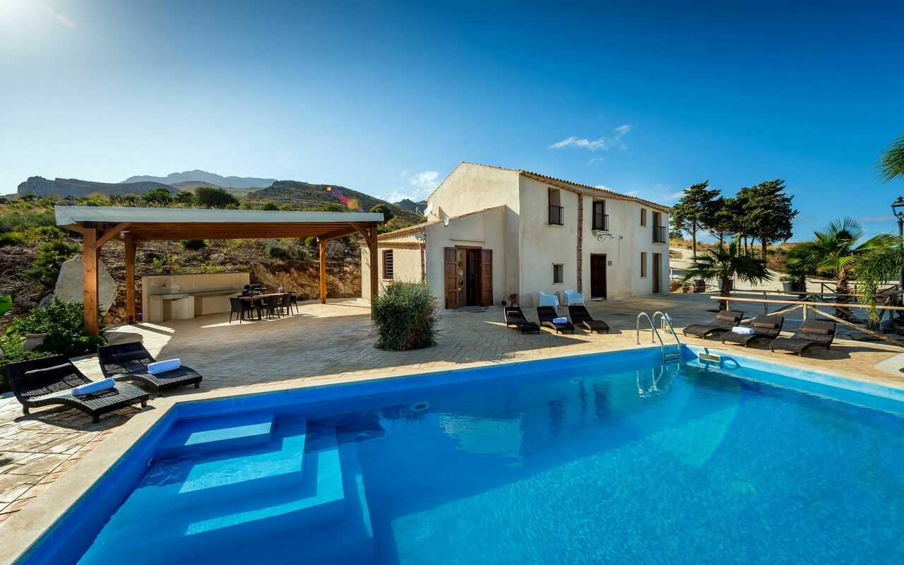 Villa Le Muse: slå samman, Utomhus