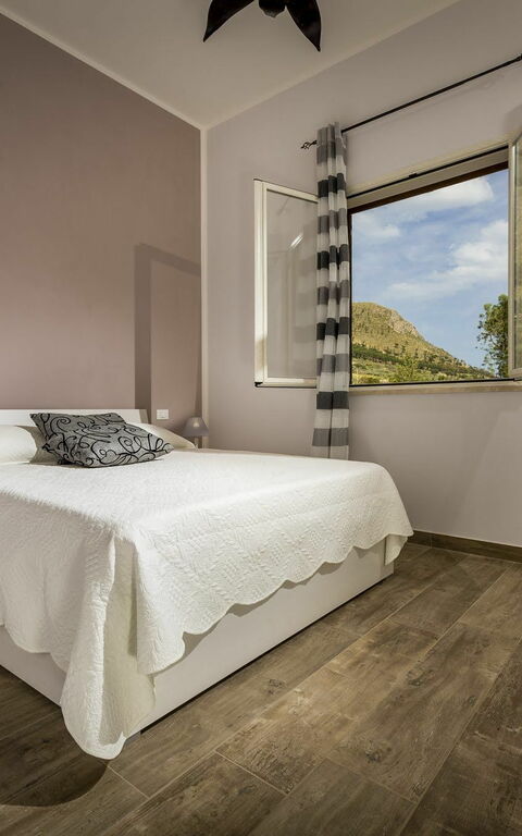 Villa Mare e Monti: sovrum