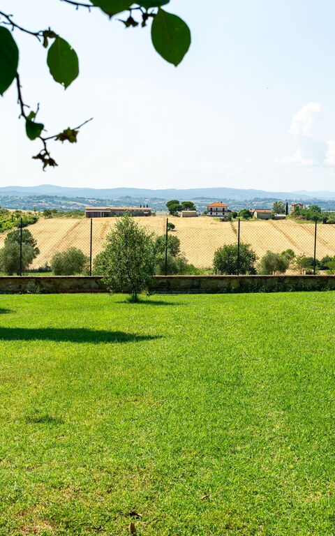 Casale Miro: Exteriör, Utomhus