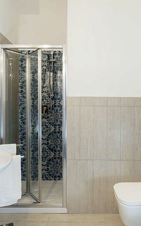 Villa Salinella: Badrum