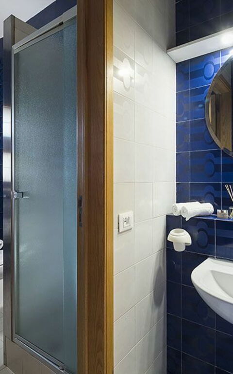 Villa Salinella: Badrum