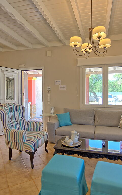 Beach Villa Joanna: Kök, Lunchrum, Vardagsrum