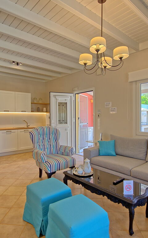 Beach Villa Joanna: Kök, Lunchrum, Vardagsrum