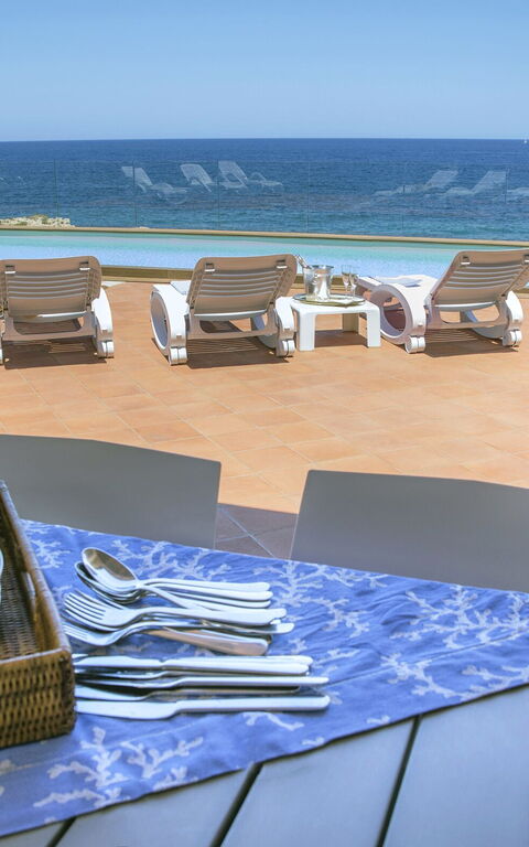 Villa Ala: Utomhus, Visningar