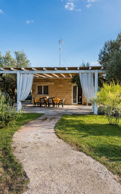 Villa Safiria: Trädgård