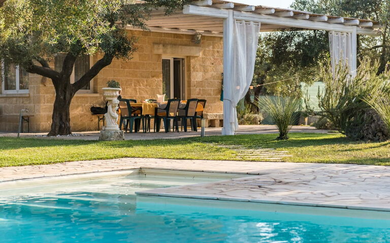 Villa Safiria: slå samman