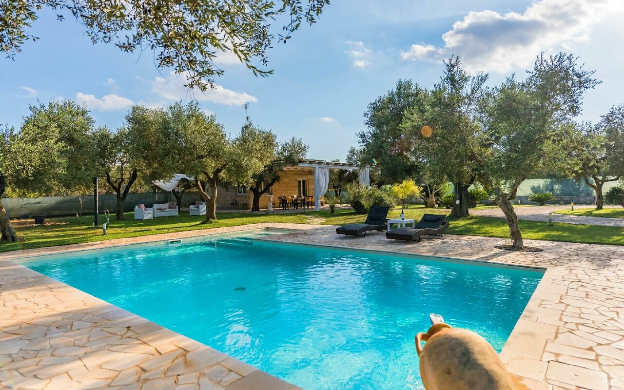 Villa Safiria: slå samman