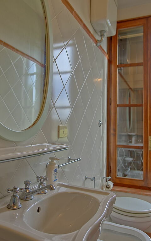 Casale Chiara: Badrum