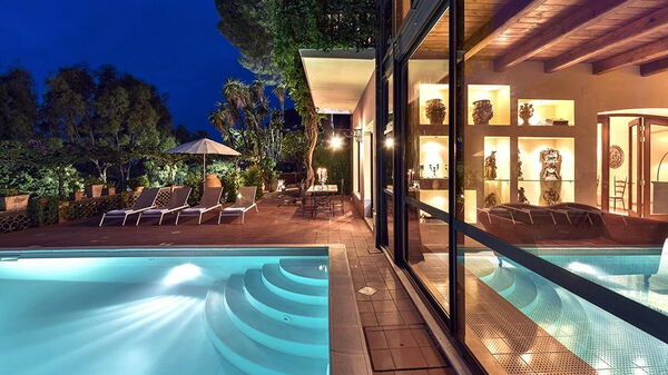 Villa la Boheme: Exteriör, slå samman, Sommar