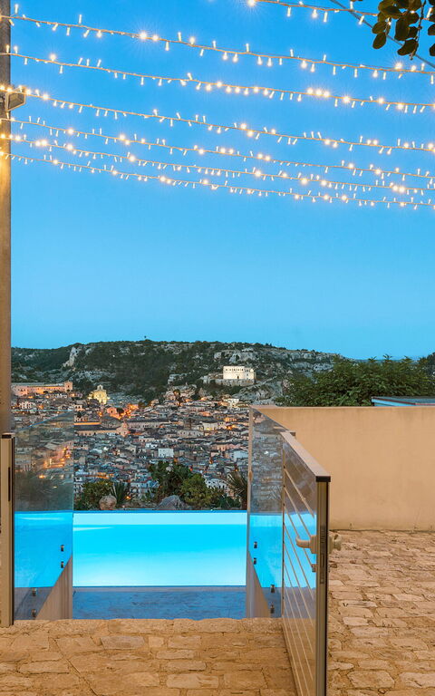 Villa Luna: Exteriör, slå samman, Utomhus