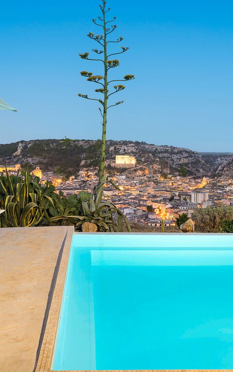 Villa Luna: Exteriör, slå samman, Utomhus