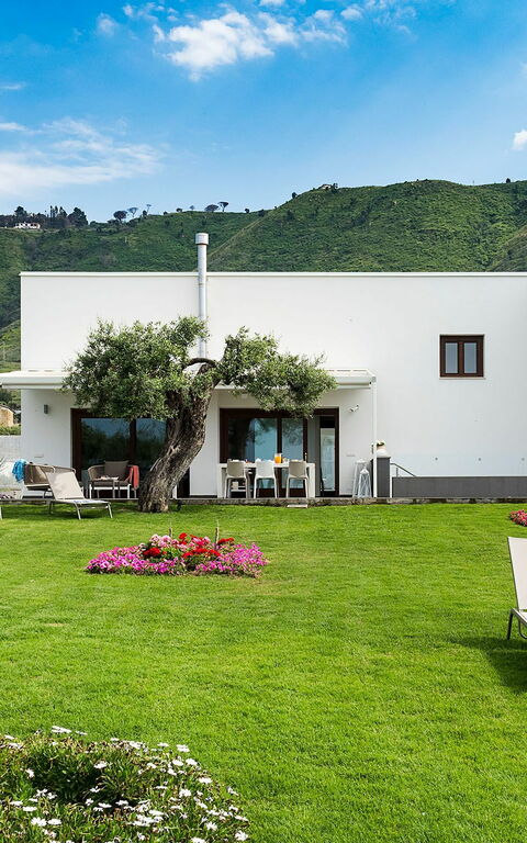 Villa Nettuno: Trädgård, Utomhus