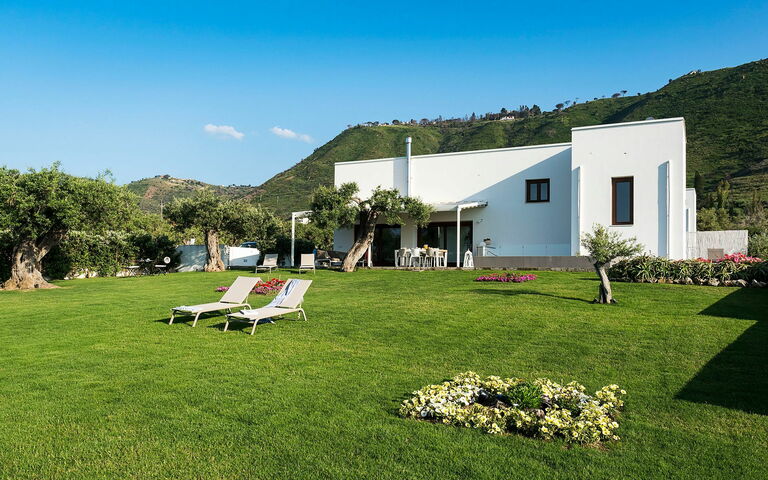 Villa Nettuno: Trädgård, Utomhus