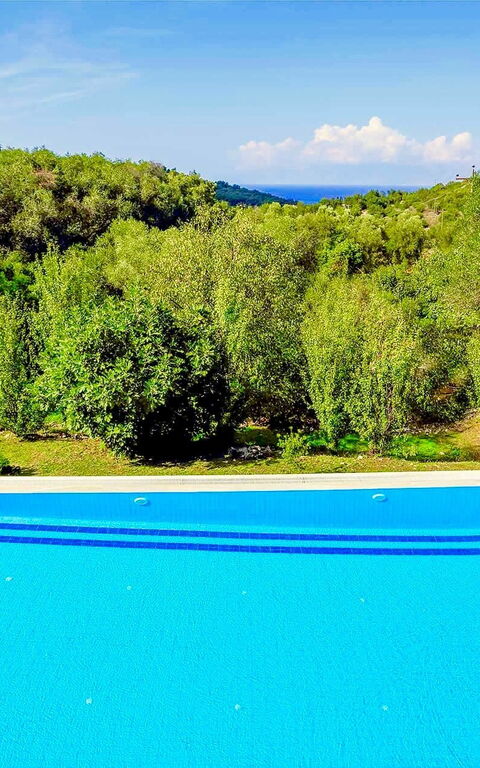 Villa Di Giovanni: slå samman, Visningar