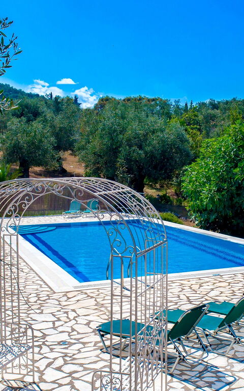 Villa Di Giovanni: slå samman, Utomhus