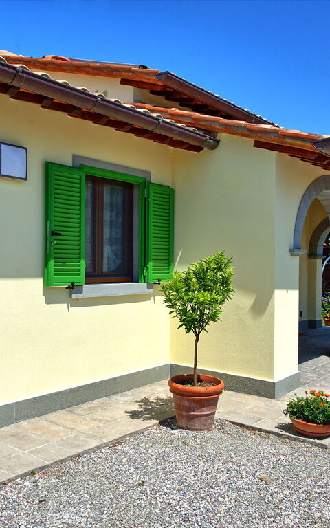 Casa Violina: Exteriör, Utomhus