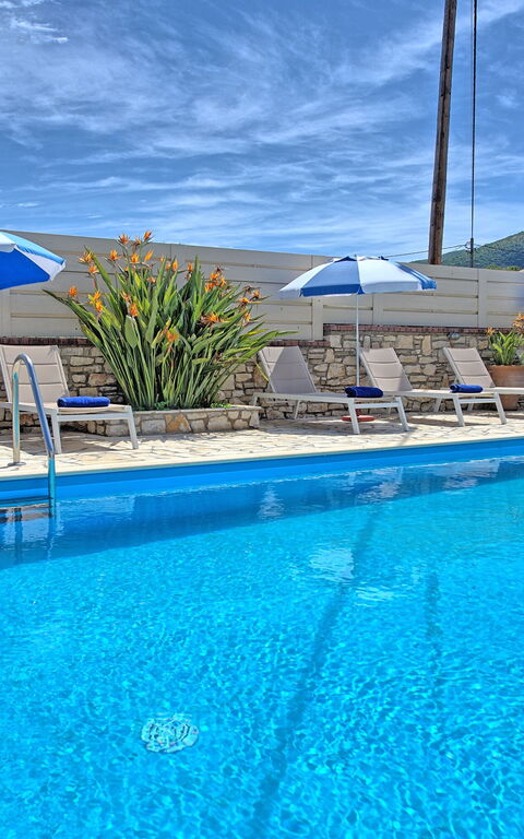 Acharavi Beach Villa: slå samman, Utomhus