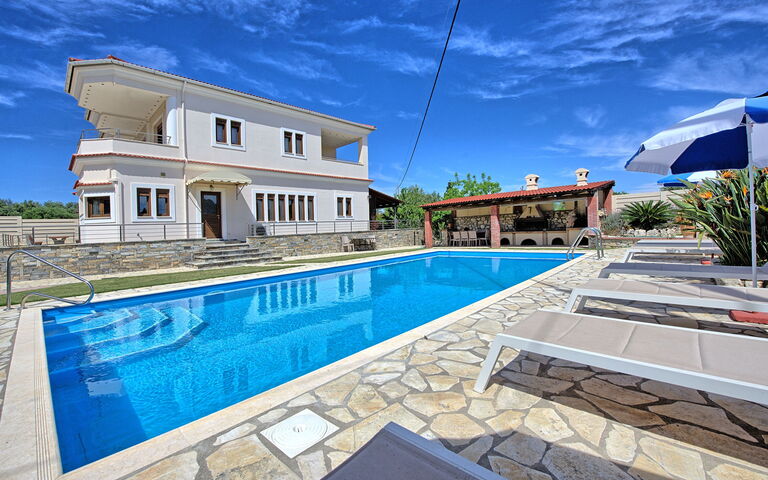 Acharavi Beach Villa: slå samman, Sommar, Utomhus