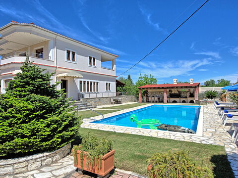 Acharavi Beach Villa