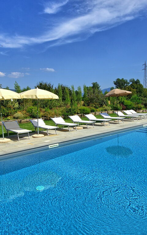 Villa Cangeli: slå samman, Utomhus