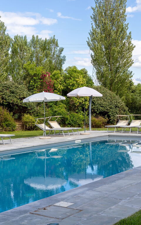 Villa Cangeli: slå samman, Utomhus