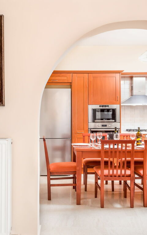 Villa Giador: Kök, Lunchrum