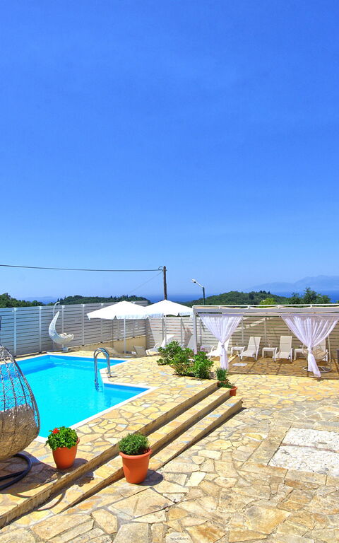 Villa Giador: slå samman, Utomhus