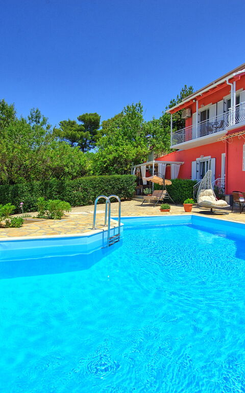 Villa Giador: slå samman, Utomhus