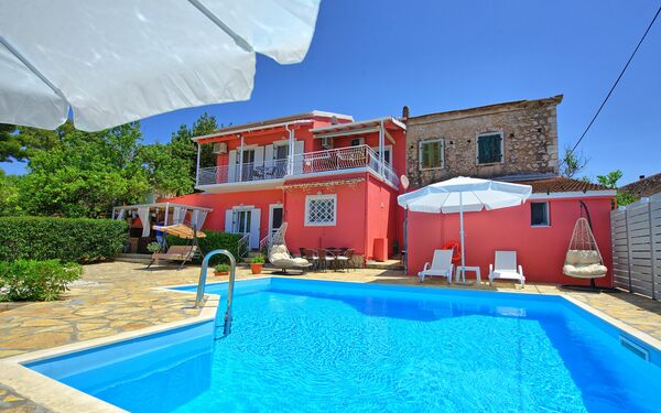 Villa Giador: slå samman, Utomhus