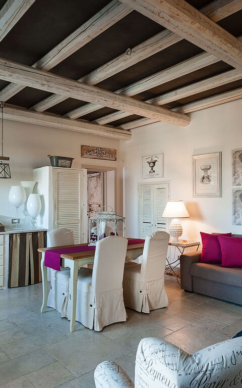 Villa Pigna Bianca: Kök, Lunchrum, Vardagsrum