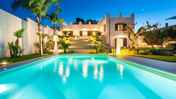 Villa Pigna Bianca: slå samman, Utomhus