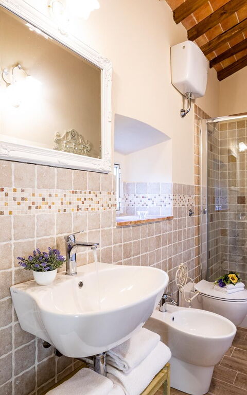 Villa Bonriposo: Badrum