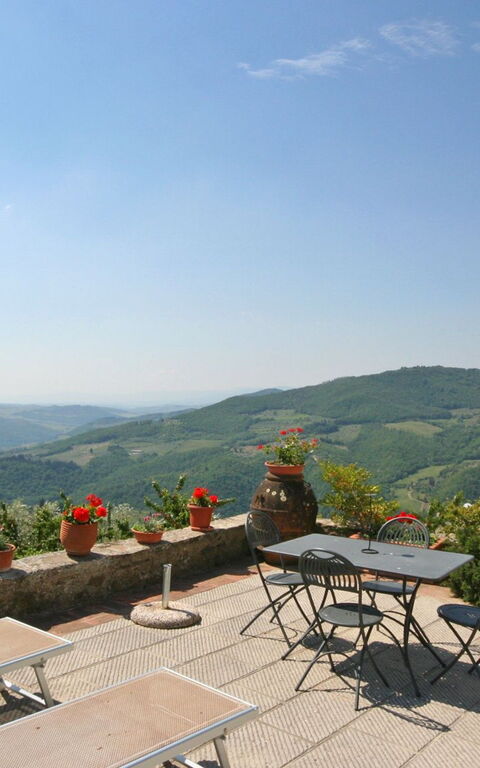 Casalta: Exteriör, Utomhus