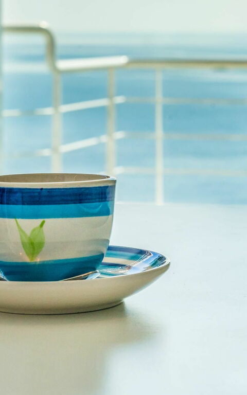 Villa Infinity: Lunchrum, Vardagsrum