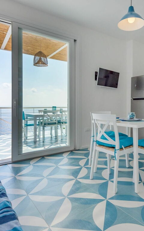 Villa Infinity: Lunchrum, Vardagsrum