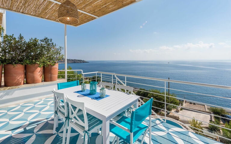 Villa Infinity: Utomhus