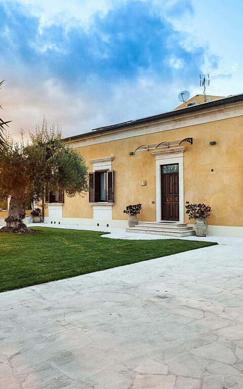 Villa Carolina: Trädgård, Utomhus