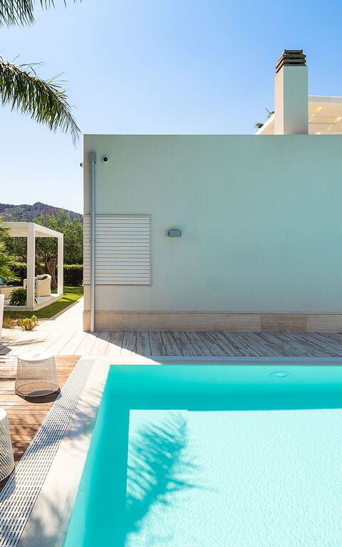 Villa Bellini: Exteriör, slå samman