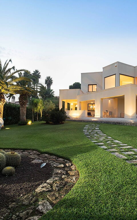 Villa La Plage: Trädgård, Utomhus, Visningar