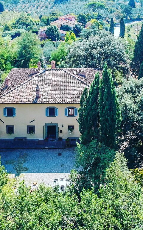 Moriolo: Exteriör, Trädgård