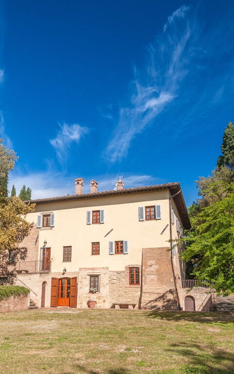 Moriolo: Exteriör, Trädgård